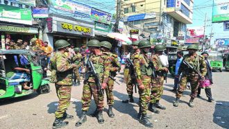 সারা দেশে সাঁড়াশি অভিযান