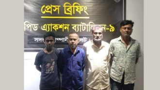সিলেটে এক অভিযানে চারজনকে ধরলো র‌্যাব