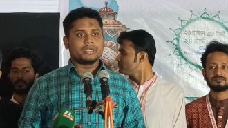 এবার সেনাবাহিনীর প্রতি যে আহ্বান জানালেন হাসনাত