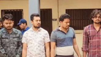 পুলিশের গাড়ি নিয়ে ডাকাতি, গ্রেপ্তার ৫