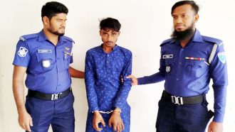 হবিগঞ্জে স্কুল ছাত্রীকে ইভটিজিং করায় বখাটের কারা দন্ড