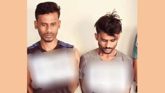 বন্দরবাজারে দুই ছিনতাইকারীকে ধরলো পুলিশ, সাথে মিললো যা…