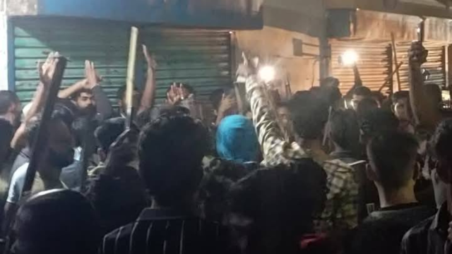 গোলাপগঞ্জে ডাকাত সন্দেহে ৩ জন আ ট ক, মোটরসাইকেলে আগুন