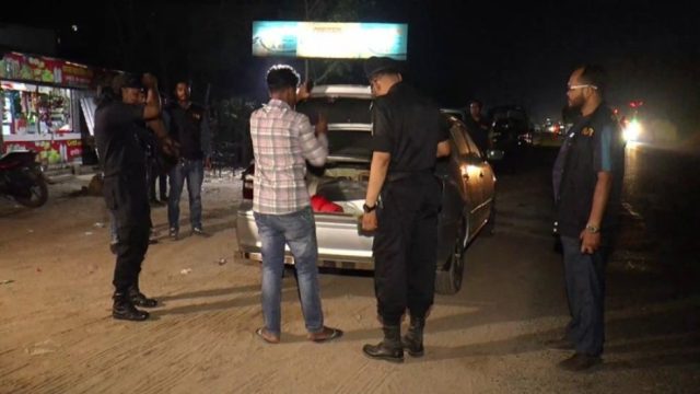 সিলেট-ঢাকা মহাসড়কে গাড়ি আটকে র‍্যাবের বিশেষ তল্লাশি