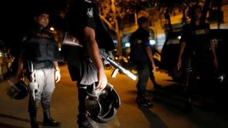 সিলেটে পাঁচ গ্রামের মানুষের দফায় দফায় সং ঘ র্ষ