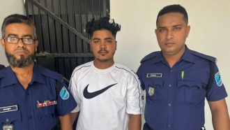 প্রাইভেট পড়ে বাড়ি ফেরার পথে ধর্ষণের শিকার স্কুলছাত্রী