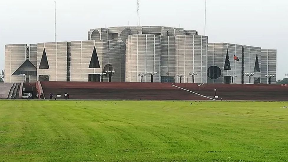 সংসদে আসন ৬০০ করার সুপারিশ