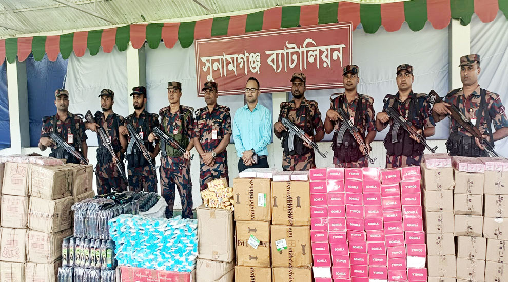 সুরমা নদী থেকে জব্দ ৪০ লাখ টাকার কসমেটিক