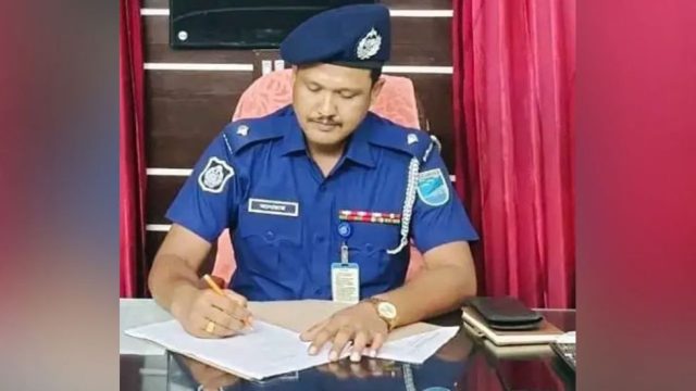 ঠিকাদারের কাছে জিলাপি খেতে চাইলেন ওসি