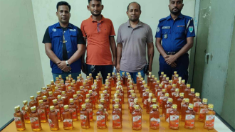 জকিগঞ্জে মুরগির খামার থেকে মদ উদ্ধার