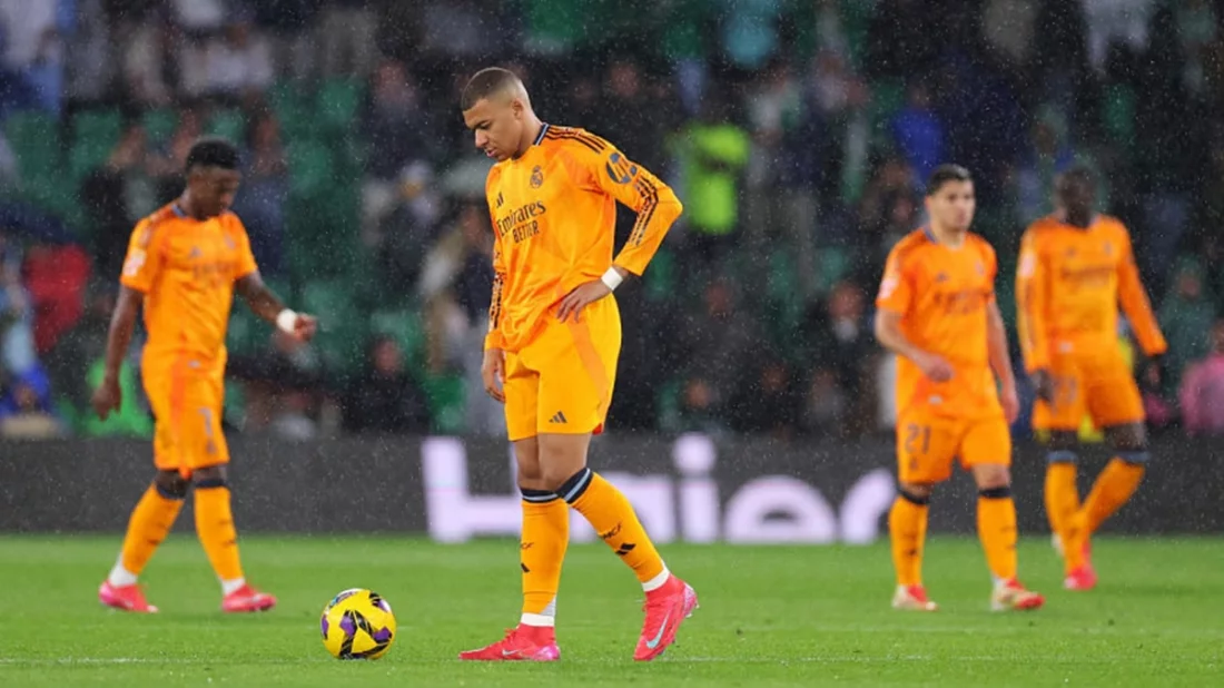 এল ক্লাসিকো ফাইনালের আগে জোড়া দুঃসংবাদ পেলো রিয়াল