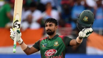 পিএসএল অভিষেকের আগেই দেশে ফিরছেন লিটন