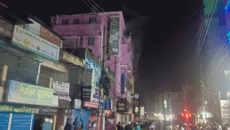 সিলেটে সিলিন্ডার বিস্ফোরণে ক্লিনিকে আগুন