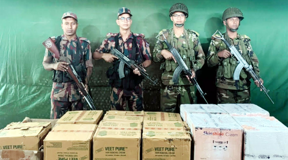 সিলেটে সাড়ে ১৭ লক্ষ টাকার কসমেটিকস ধরলো সেনাবাহিনী