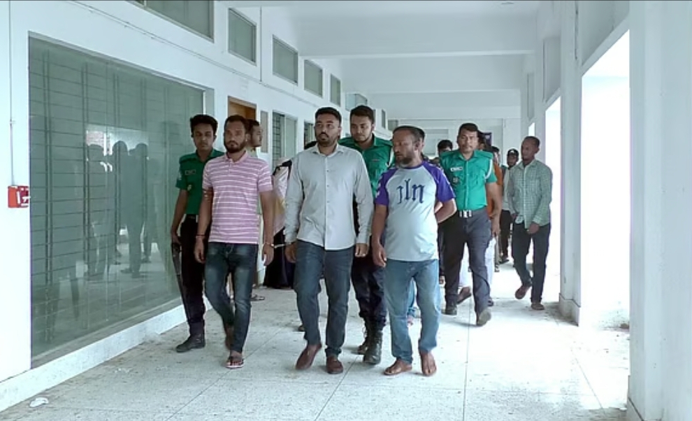 এমসি কলেজ ছাত্রাবাসে ধর্ষণ ও চাঁদাবাজি মামলায় সাক্ষ্য দিতে যাননি বাদী ও ঘটনার শিকার তরুণী