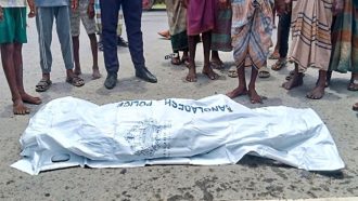 জাফলংয়ে পাথরে আটকা পড়ে প্রাণ গেল রজবের