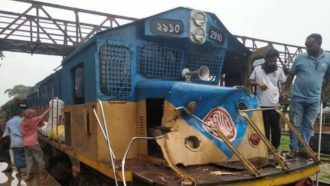 সিলেটে অল্পের জন্য বড় দুর্ঘটনা থেকে রক্ষা পেল কালনী এক্সপ্রেস