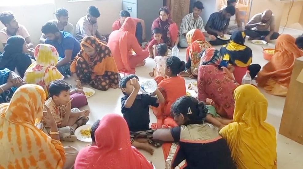 বড়লেখা সীমান্তে বিএসএফের পুশইন করা আরো ৯ জন পরিবারের জিম্মায়