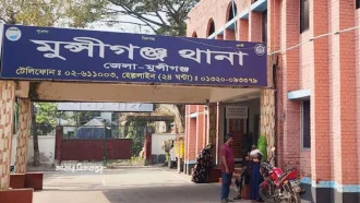 শিশুকে ধর্ষণ, যুবকের চুল কেটে গাছের সঙ্গে বেঁধে পেটালেন গ্রামবাসী