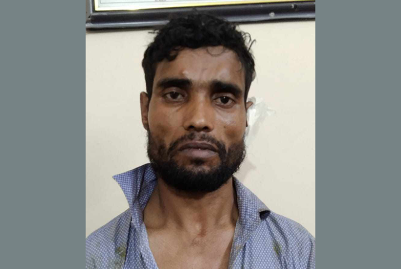 সিলেটে অটোরিকশা চোরকে ধরে পুলিশে সোপর্দ