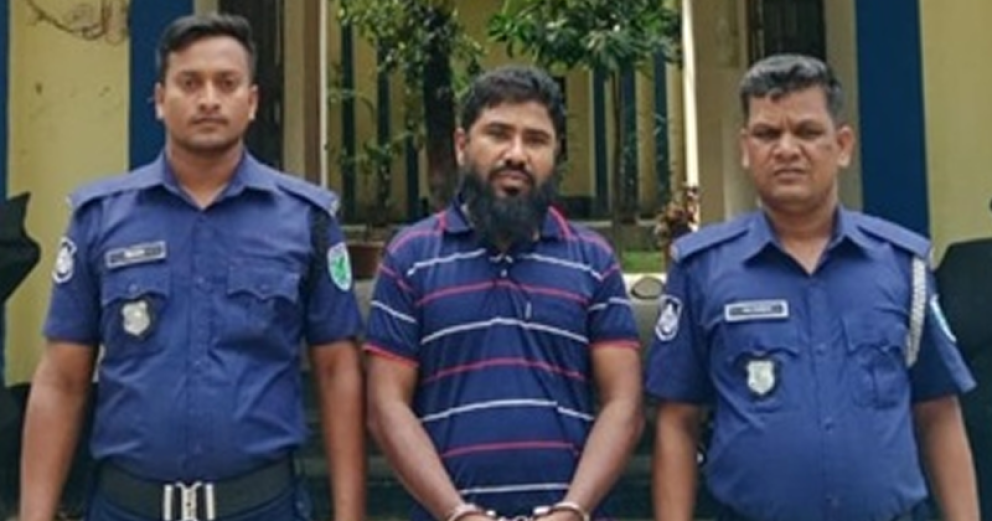 মসজিদের ব্যাটারি চুরি তার নেশা : সুনামগঞ্জে এসে হাতেনাতে ধরা