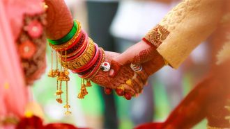 বিয়ে করতে অস্বীকৃতি, গুহাবাসী হলেন যুবক