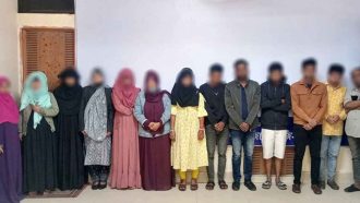 হোটেল থেকে ৪৮ তরুণ-তরুণী আটক