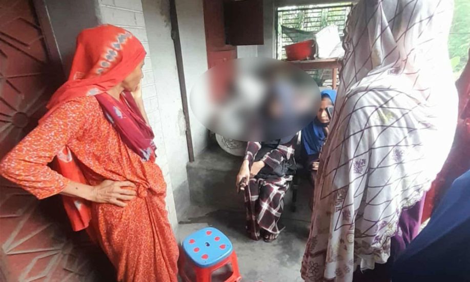 স্ত্রীর স্বীকৃতির দাবিতে মাসুমের বাড়িতে শান্তা