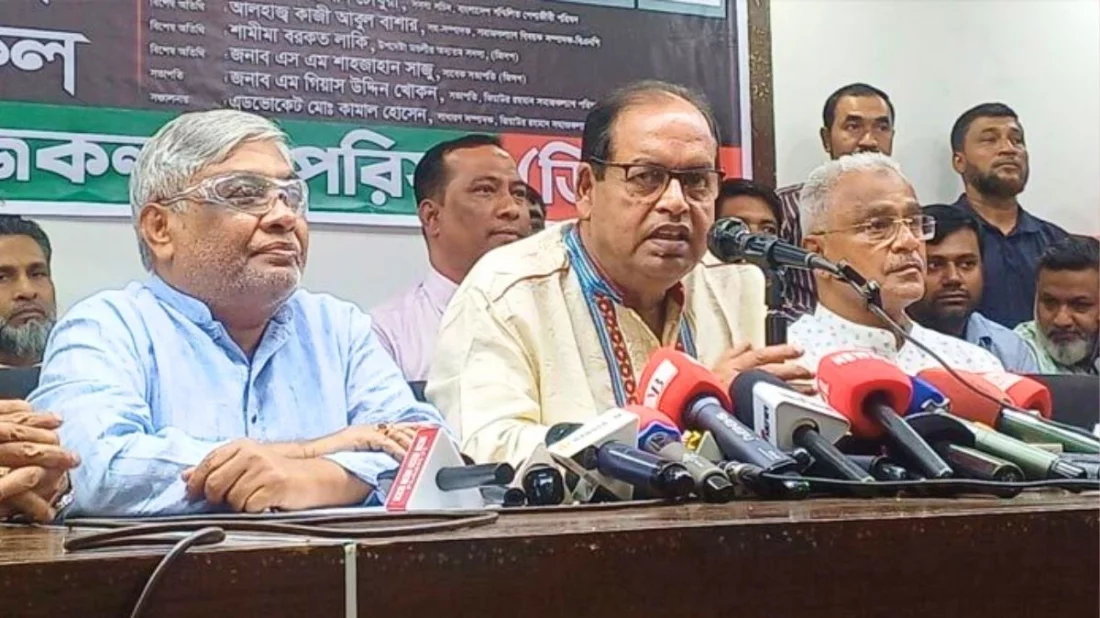 নির্বাচনের কথা বললেই ভারত-আওয়ামী লীগের দালাল বানিয়ে দিচ্ছে: দুদু