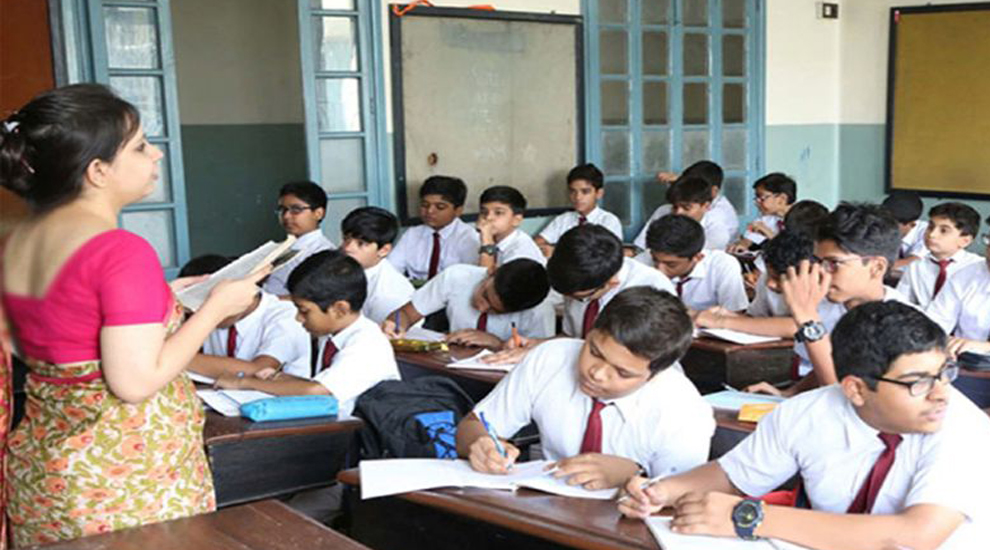 সিলেটে স্কুল পেরোনোর আগেই ঝরছে শিক্ষার্থীরা