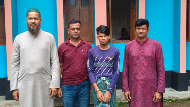 সিলেটে চকলেট দেয়ার কথা বলে শিশুকে ধর্ষণ : কিশোর গ্রেপ্তার