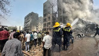 উত্তরায় বিমান বিধ্বস্তে নি হ ত বেড়ে ১৯