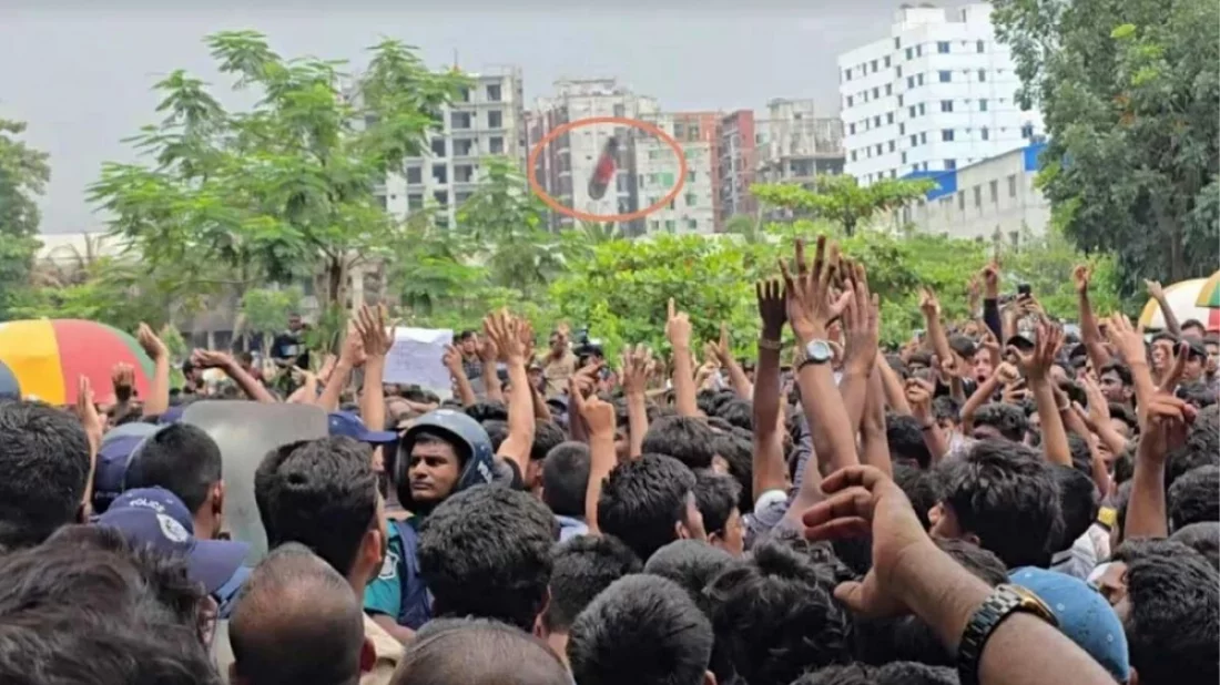 মাইলস্টোনে শিক্ষার্থীদের সঙ্গে পুলিশের ধাওয়া-পাল্টা ধাওয়া, মাথা ফাটলো ৩ শিক্ষার্থীর