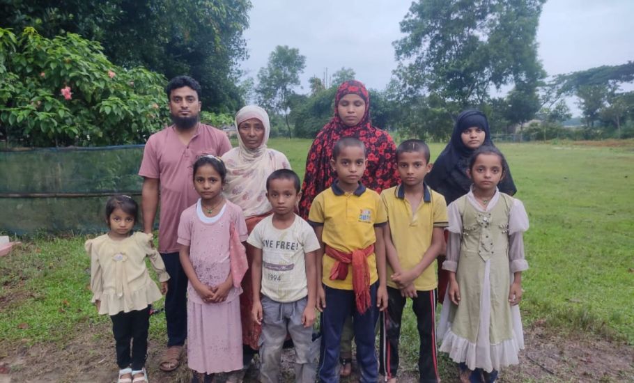 বড়লেখা সীমান্তে নারী ও শিশুসহ ১০ রোহিঙ্গা আটক