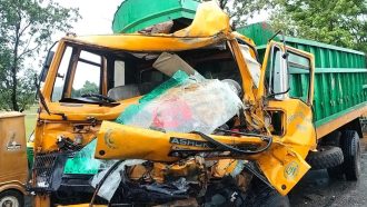 সিলেটে দুই ট্রাকের মুখোমুখী সংঘর্ষে আহত ১