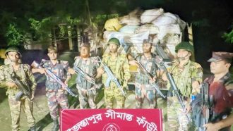 সিলেটে সেনা ও বিজিবির অভিযানে ৭০ লাখ টাকার কফি জব্দ
