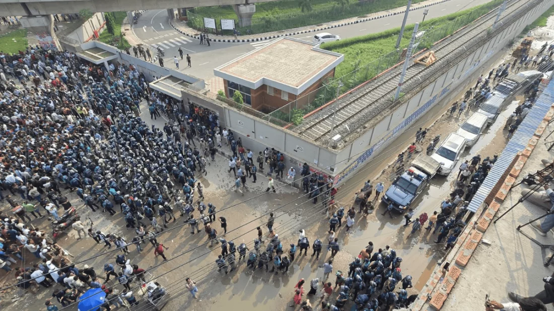 শিক্ষার্থীদের সঙ্গে আইনশৃঙ্খলা বাহিনীর সংঘর্ষে আহত ৪০