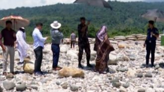 সাদাপাথর পরিদর্শনে মন্ত্রিপরিষদের তদন্ত কমিটি