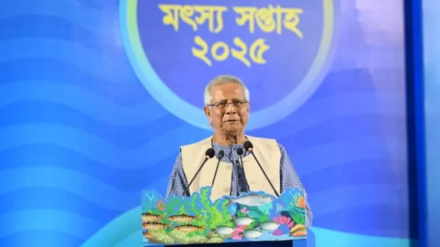 উপকূল রক্ষায় প্রতিবেশী দেশগুলোর সঙ্গে আলোচনা শুরু: প্রধান উপদেষ্টা