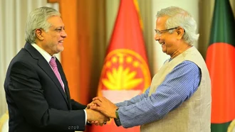 ড. ইউনূসে সঙ্গে ইসহাক দারের সাক্ষাৎ, পুরোনো সম্পর্ক চাঙ্গা করা নিয়ে আলোচনা