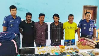 সিলেটের জকিগঞ্জে ৪ ডাকত গ্রেফতার : উদ্ধার হলো লুণ্ঠিত মালামাল