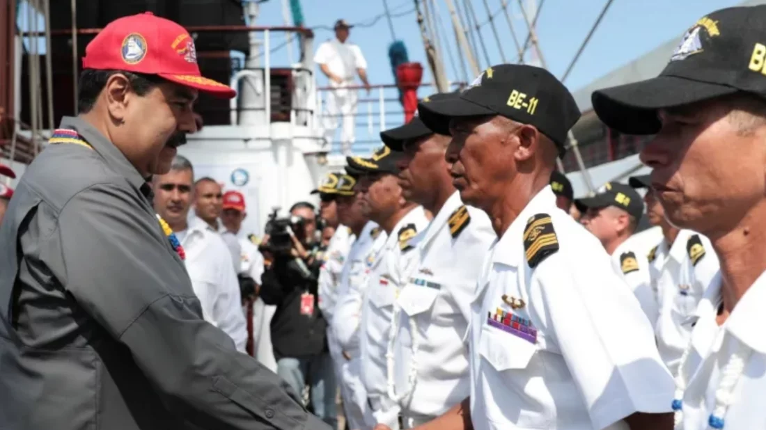 উপকূলে মার্কিন যুদ্ধজাহাজ, পাল্টা নৌযান ও ড্রোন মোতায়েন ভেনেজুয়েলার