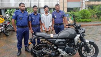 বড়লেখায় ব্যবসায়ীর বাড়িতে দুর্ধর্ষ চুরি, যুবক গ্রেপ্তার