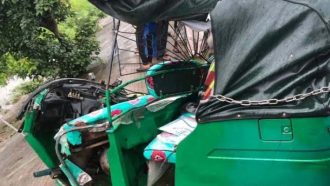 সুনামগঞ্জে বাস-অটোরিক্সার মুখোমুখি সংঘর্ষে কলেজ ছাত্রীসহ প্রাণ গেল ৩ জনের