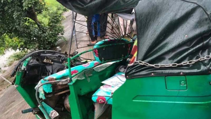 সুনামগঞ্জে বাস-অটোরিক্সার মুখোমুখি সংঘর্ষে কলেজ ছাত্রীসহ প্রাণ গেল ৩ জনের