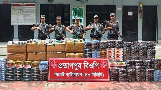 সিলেটে কোটি টাকার চোরাই পণ্য জব্দ, পাওয়া গেল যা