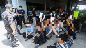 মালয়েশিয়ায় বাংলাদেশিসহ ৪৩ প্রবাসী গ্রেপ্তার