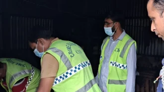 স্ত্রীকে পুড়িয়ে মারলেন স্বামী