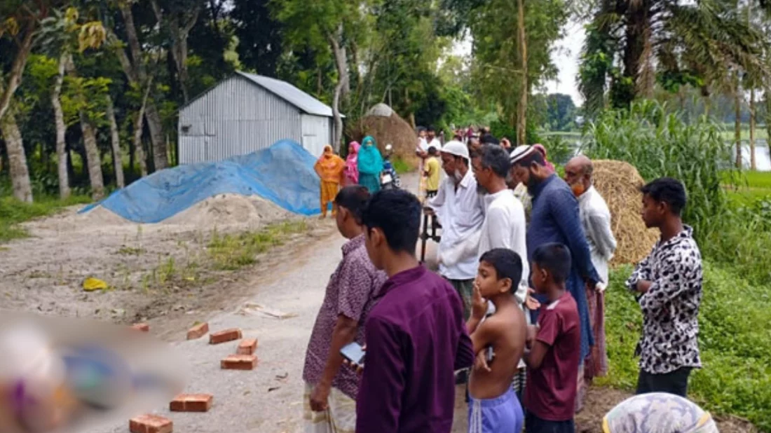 পাবনায় সড়কের পাশে মিললো ২ নারীর মরদেহ