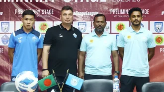 ঢাকায় আবাহনী, দোহায় কিংসের খেলা আজ